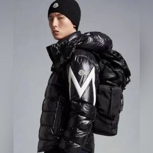 Moncler Puffer Down Jacket Corydale 1952 Size 3 Shiny Black